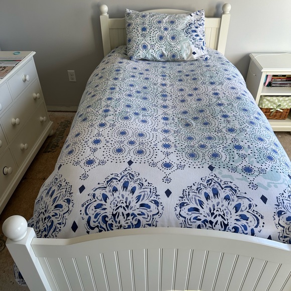 Pottery Barn PB Teen Kelly Slater Ocean Blue Floral Duvet Cover TWIN Sham - Picture 9 of 10